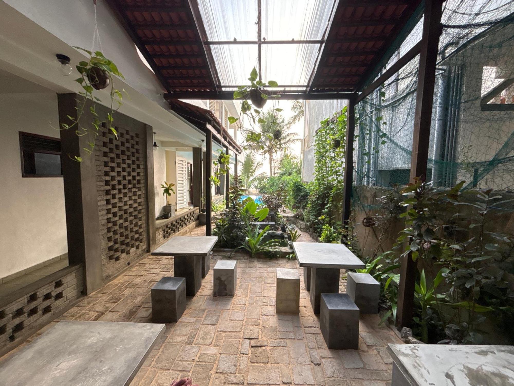 Mirage Beach House At Morava Court Hikkaduwa Exterior foto