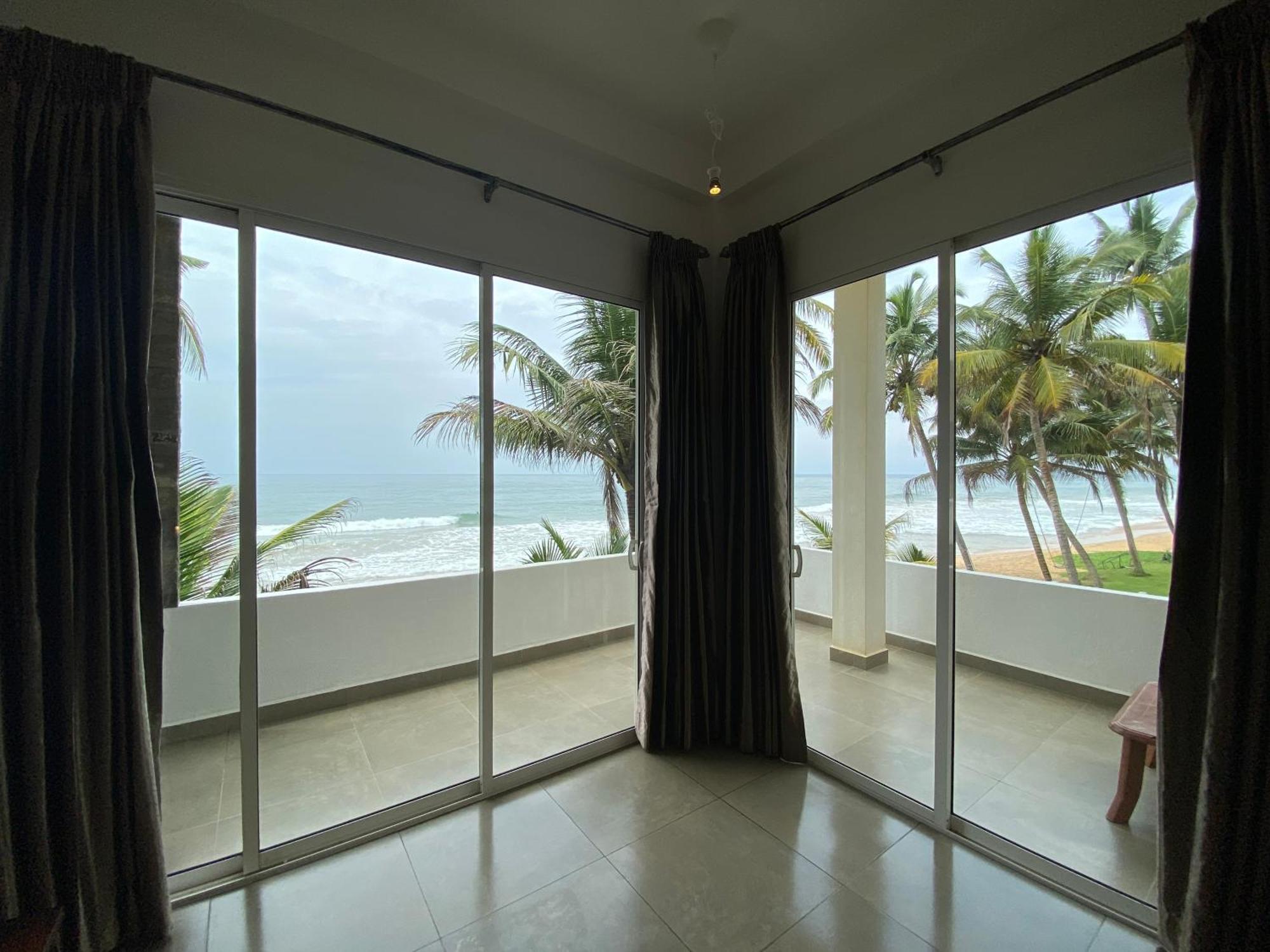 Mirage Beach House At Morava Court Hikkaduwa Exterior foto
